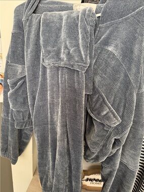 Vintage Havana Gray/Blue Ribbed Velour Loungewear Set